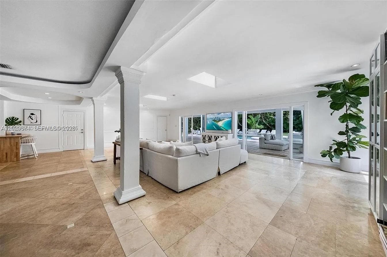 1255 NE 93rd St, Miami Shores FL 33138 — 13
