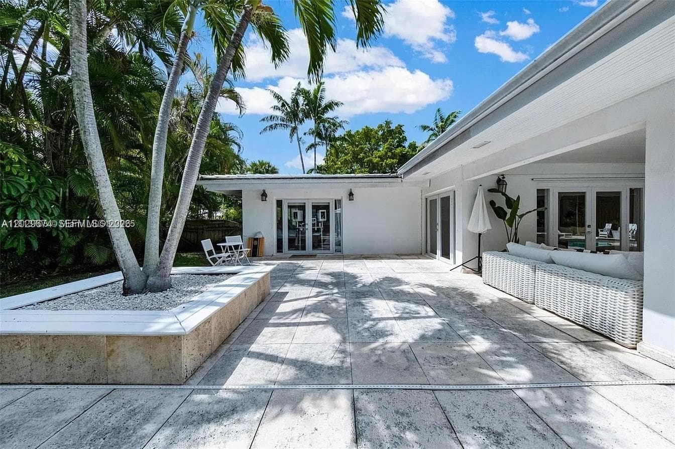1255 NE 93rd St, Miami Shores FL 33138 — 61