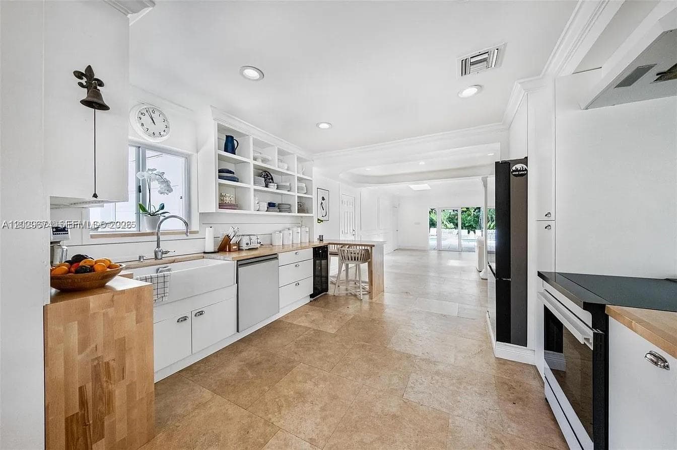 1255 NE 93rd St, Miami Shores FL 33138 — 41