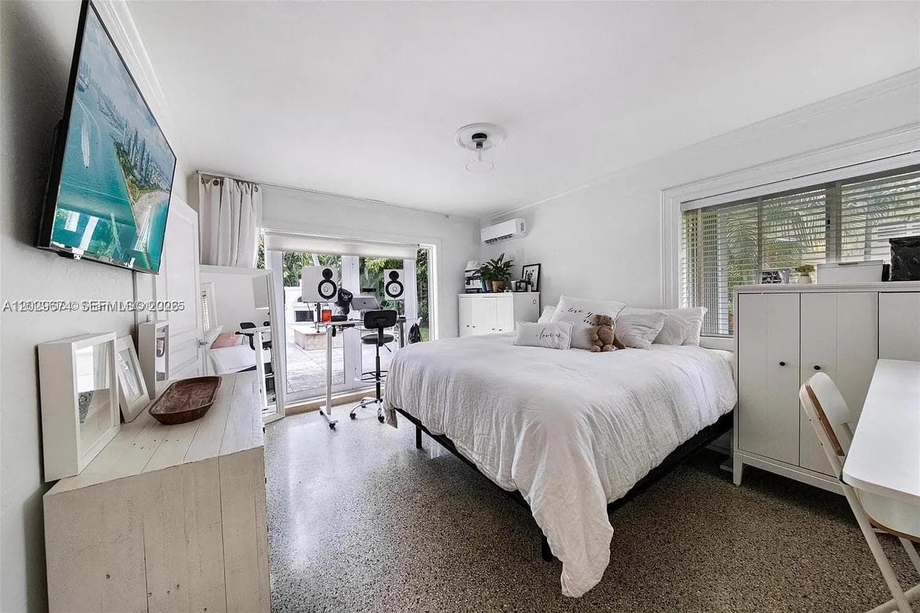 1255 NE 93rd St, Miami Shores FL 33138 — 48