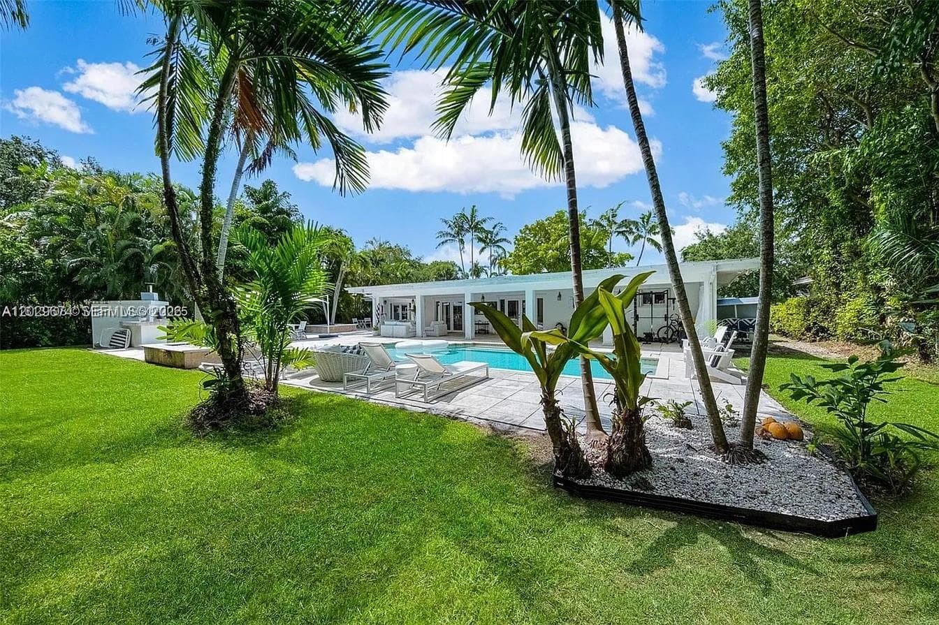 1255 NE 93rd St, Miami Shores FL 33138 — 74