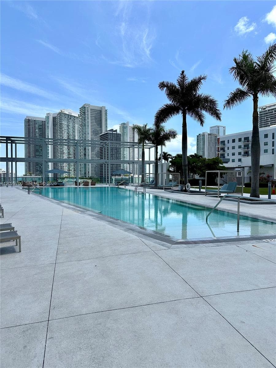 3301 NE 1st Ave # H1811, Miami FL 33137 — 17