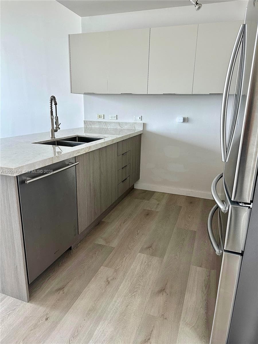 3301 NE 1st Ave # H1811, Miami FL 33137 — 3