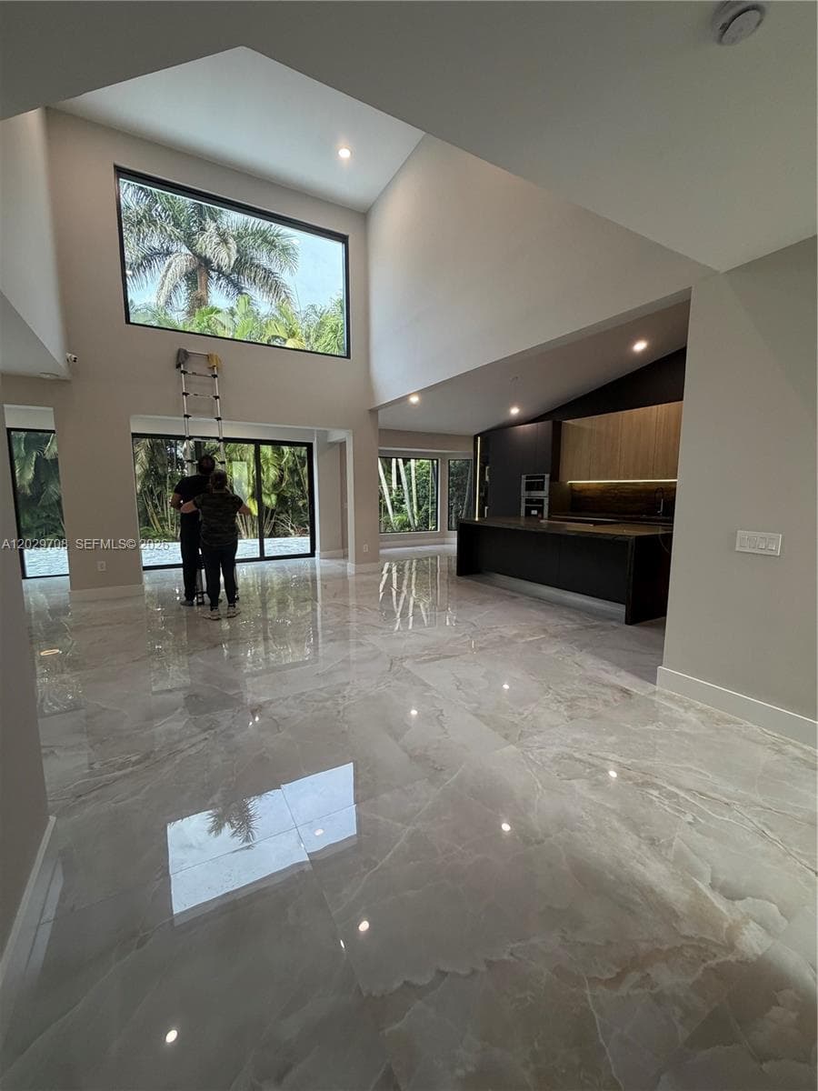 4499 NW 93rd Doral Ct, Doral FL 33178 — 10