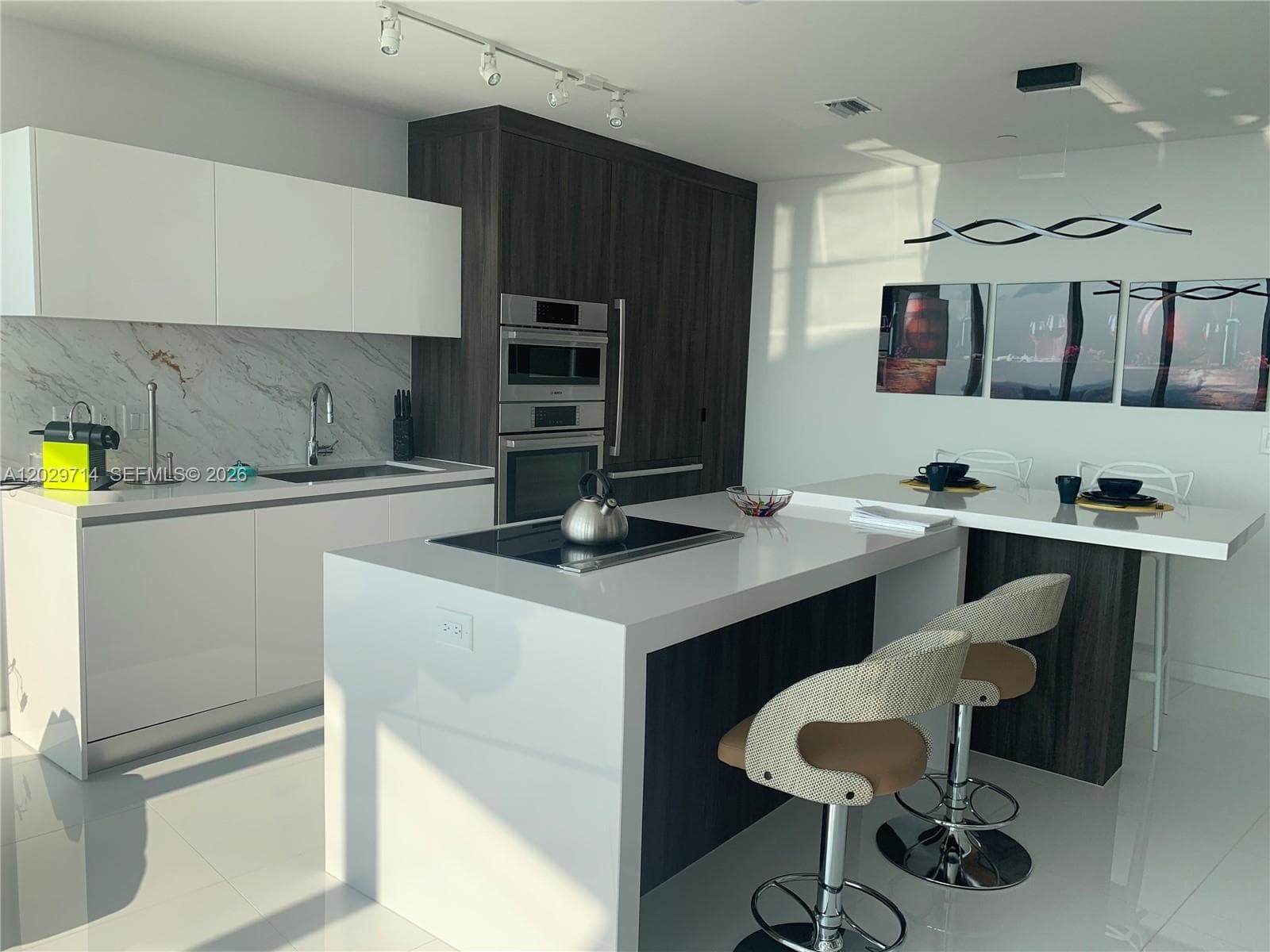 851 NE 1st Ave # 3404, Miami FL 33132 — 2