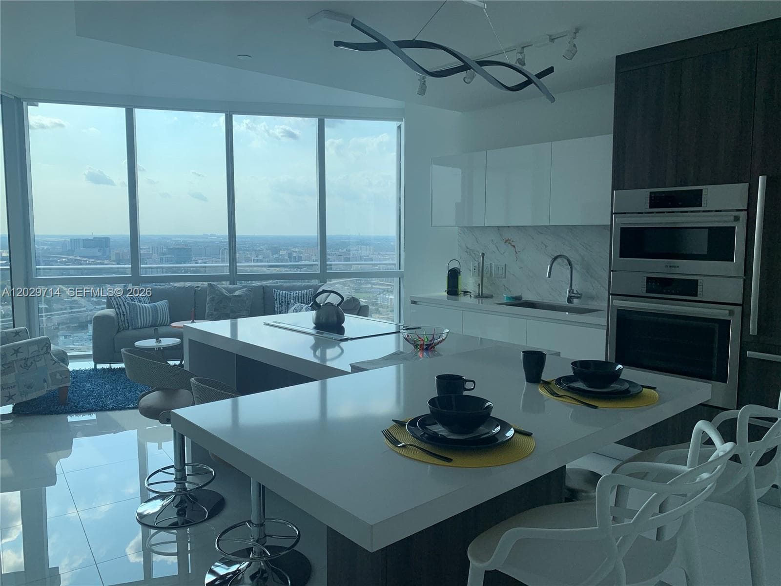 851 NE 1st Ave # 3404, Miami FL 33132 — 1