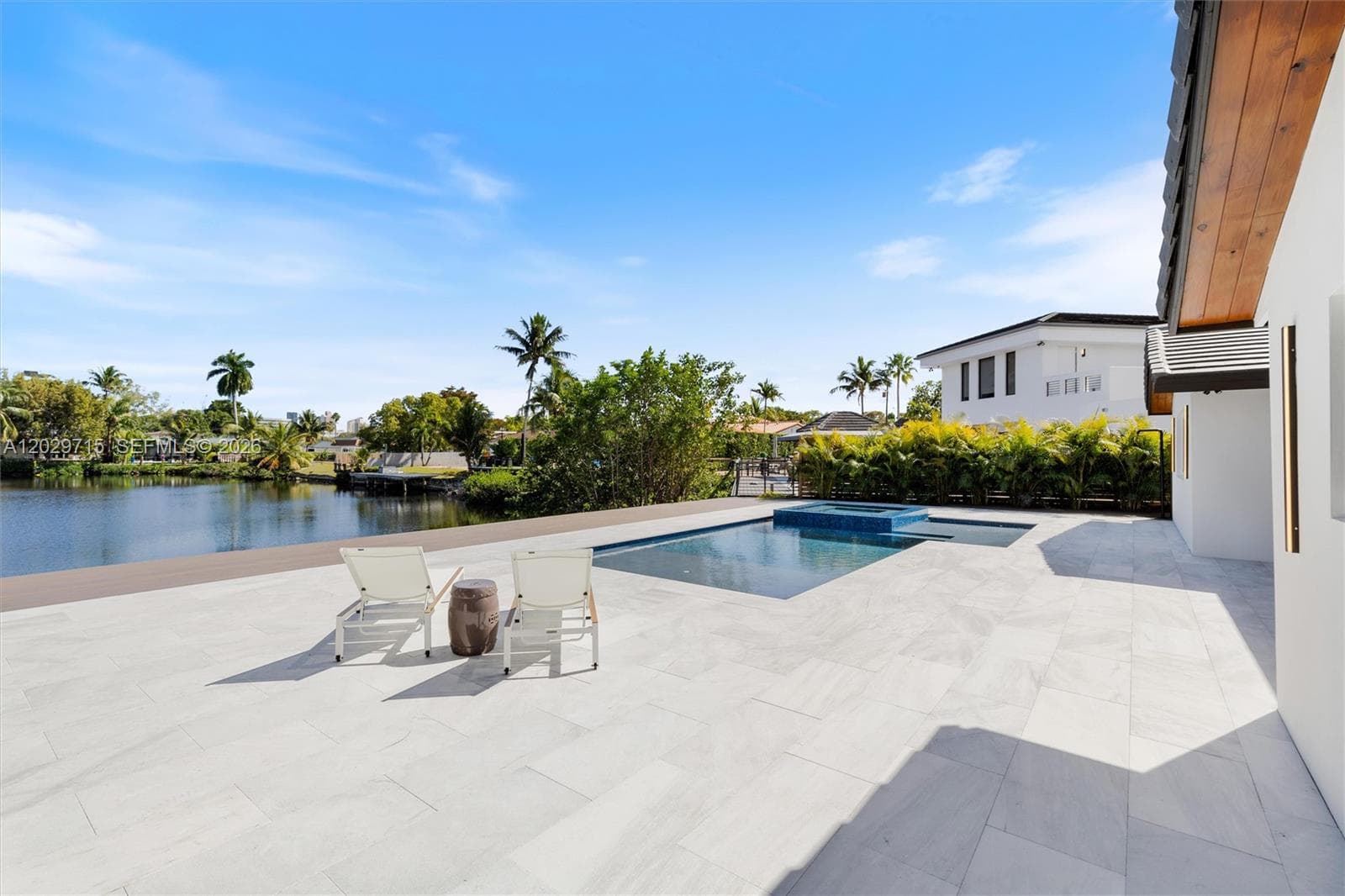 19721 NE 23rd Ave # 19721, Miami FL 33180 — 1