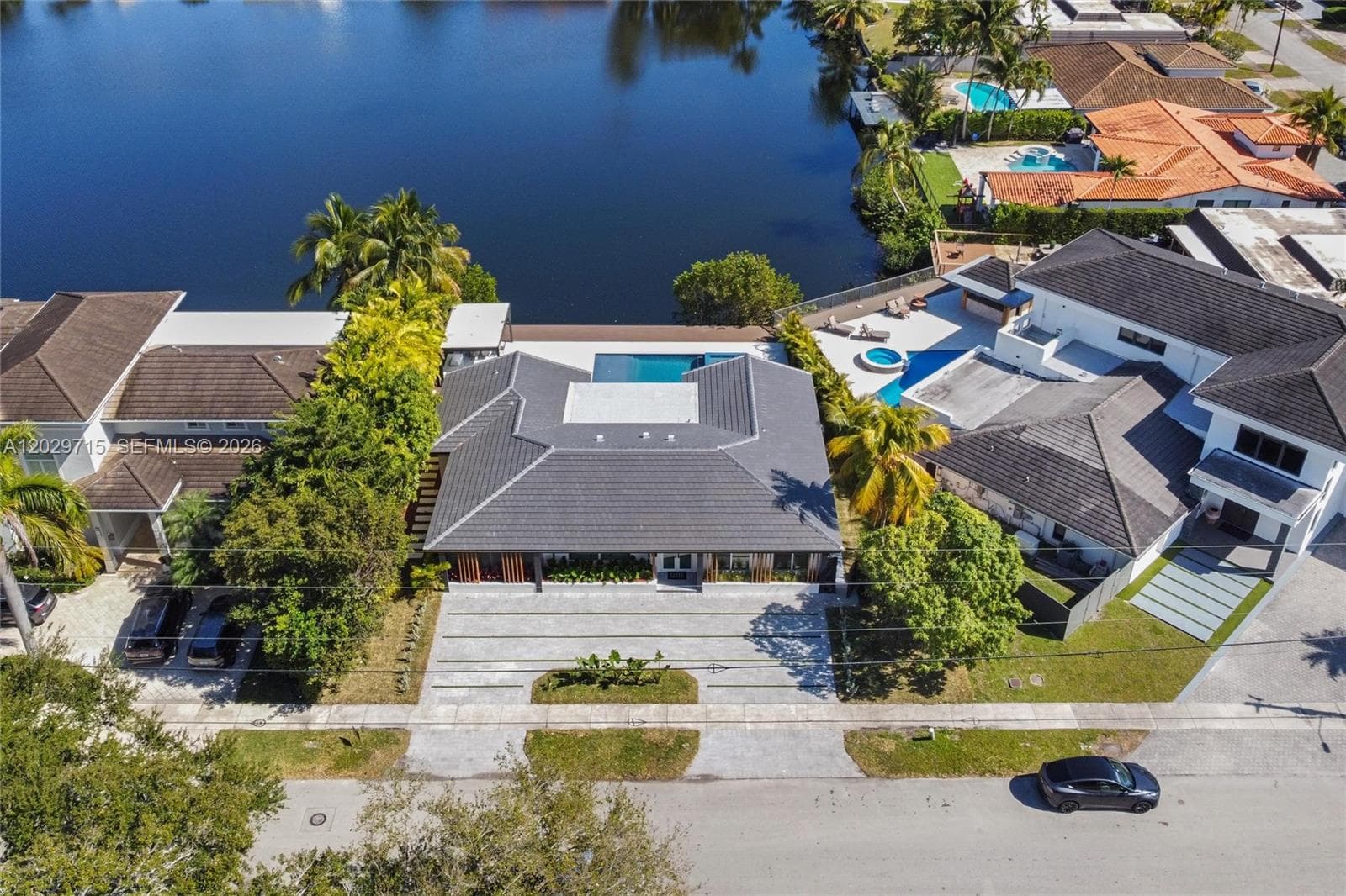 19721 NE 23rd Ave # 19721, Miami FL 33180 — 33