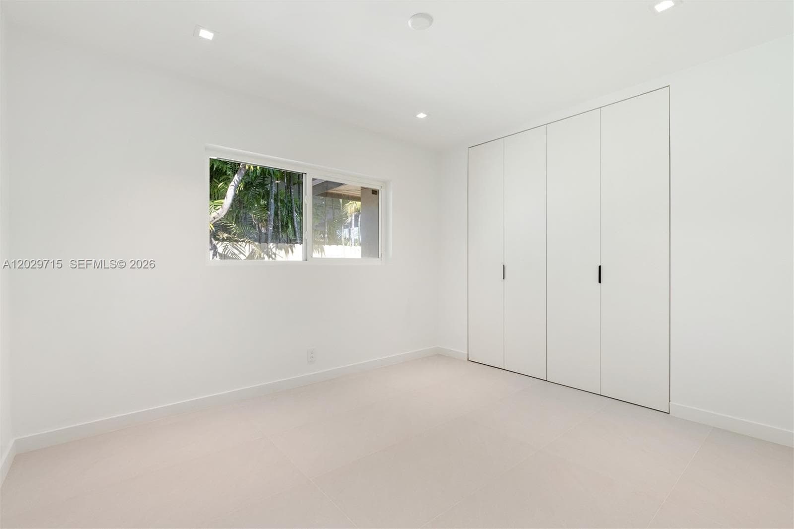 19721 NE 23rd Ave # 19721, Miami FL 33180 — 48