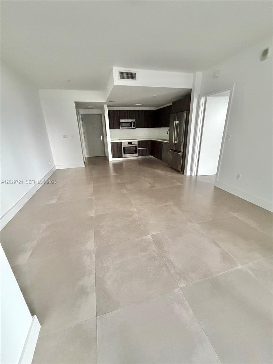 488 NE 18th St # 705, Miami FL 33132 — 10