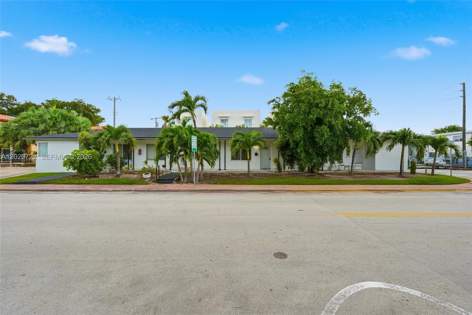 8430 Crespi Blvd # 8420, Miami Beach FL 33141 — 12