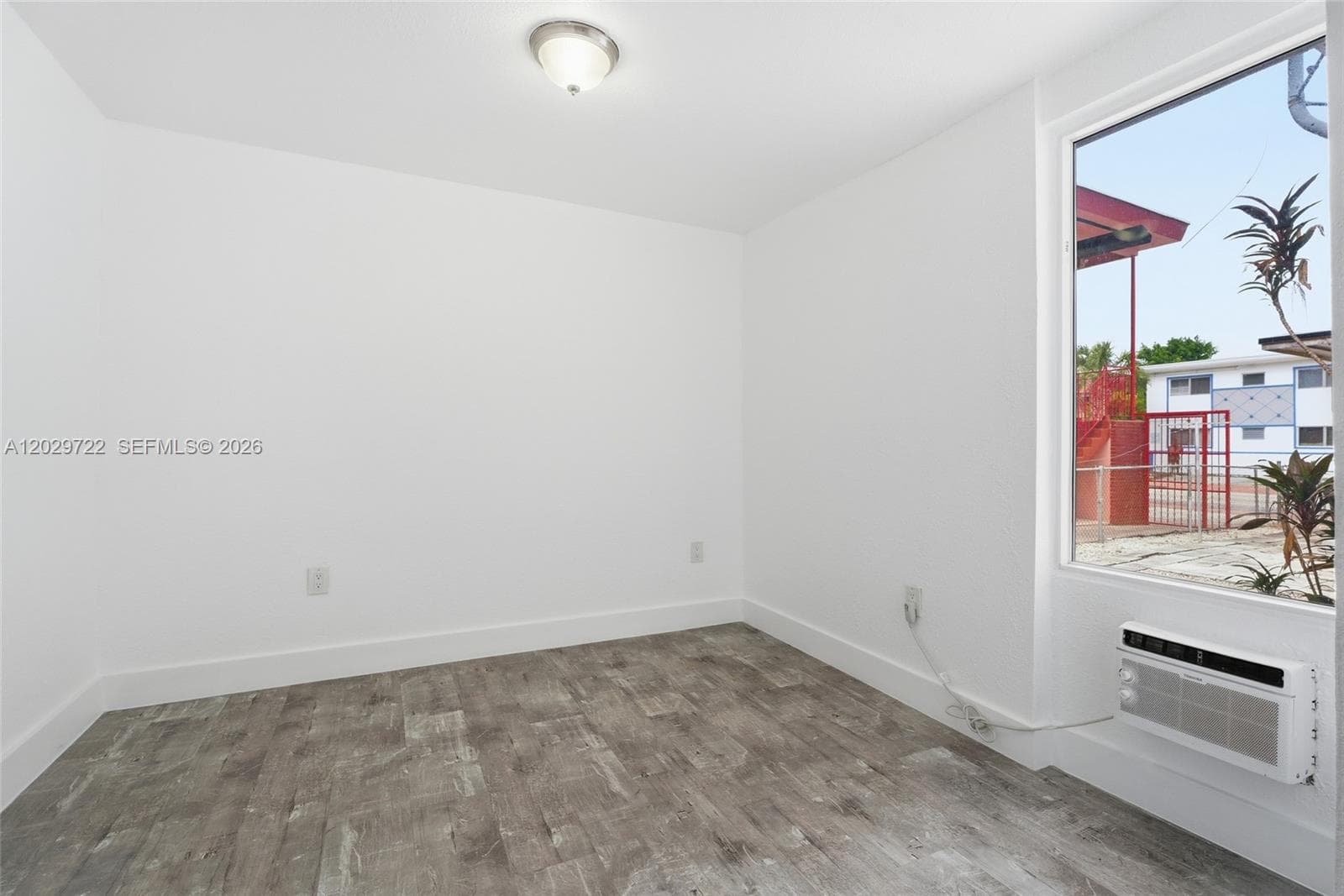 8430 Crespi Blvd # 8420, Miami Beach FL 33141 — 5