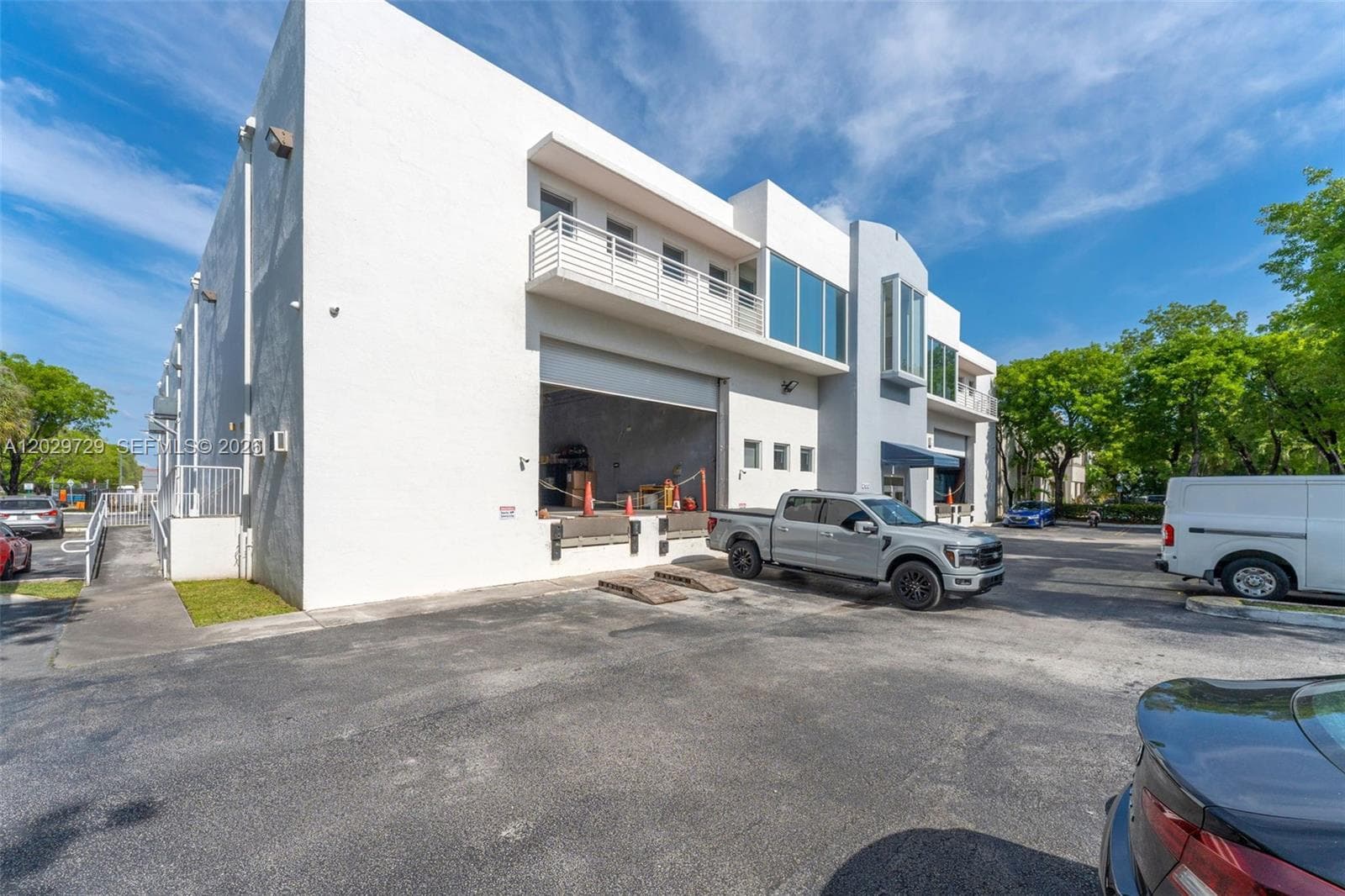 2100 NW 102nd Pl, Doral FL 33172 — 17