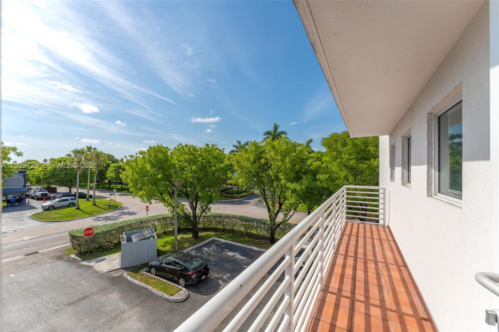 2100 NW 102nd Pl, Doral FL 33172 — 16