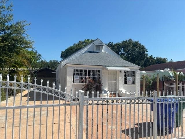 34 NW 69th St, Miami FL 33150 — 1