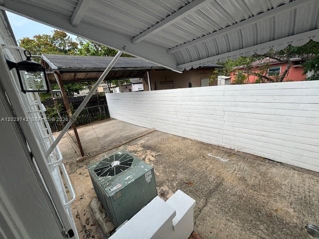 34 NW 69th St, Miami FL 33150 — 8