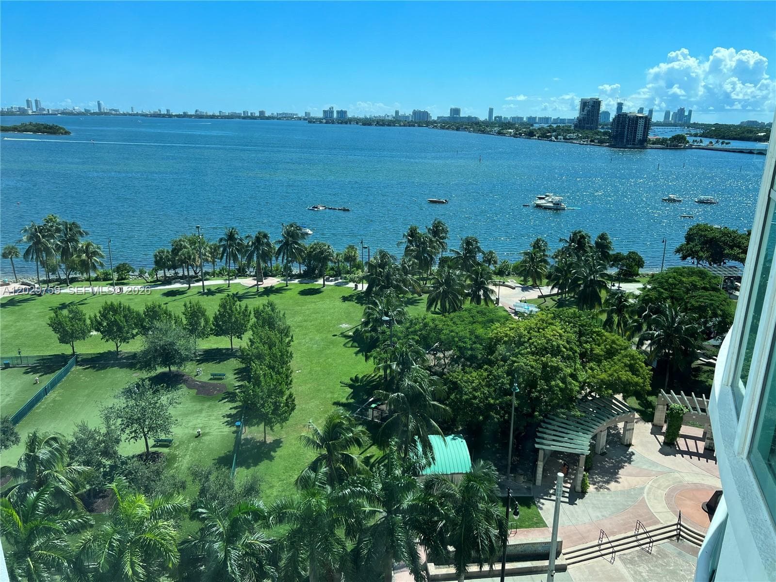 1800 N Bayshore Dr # 3904, Miami FL 33132 — 18