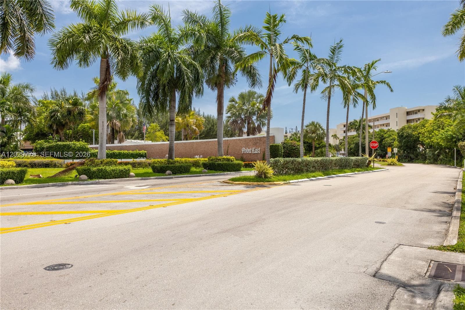 2861 Leonard Dr # F503, Aventura FL 33160 — 2