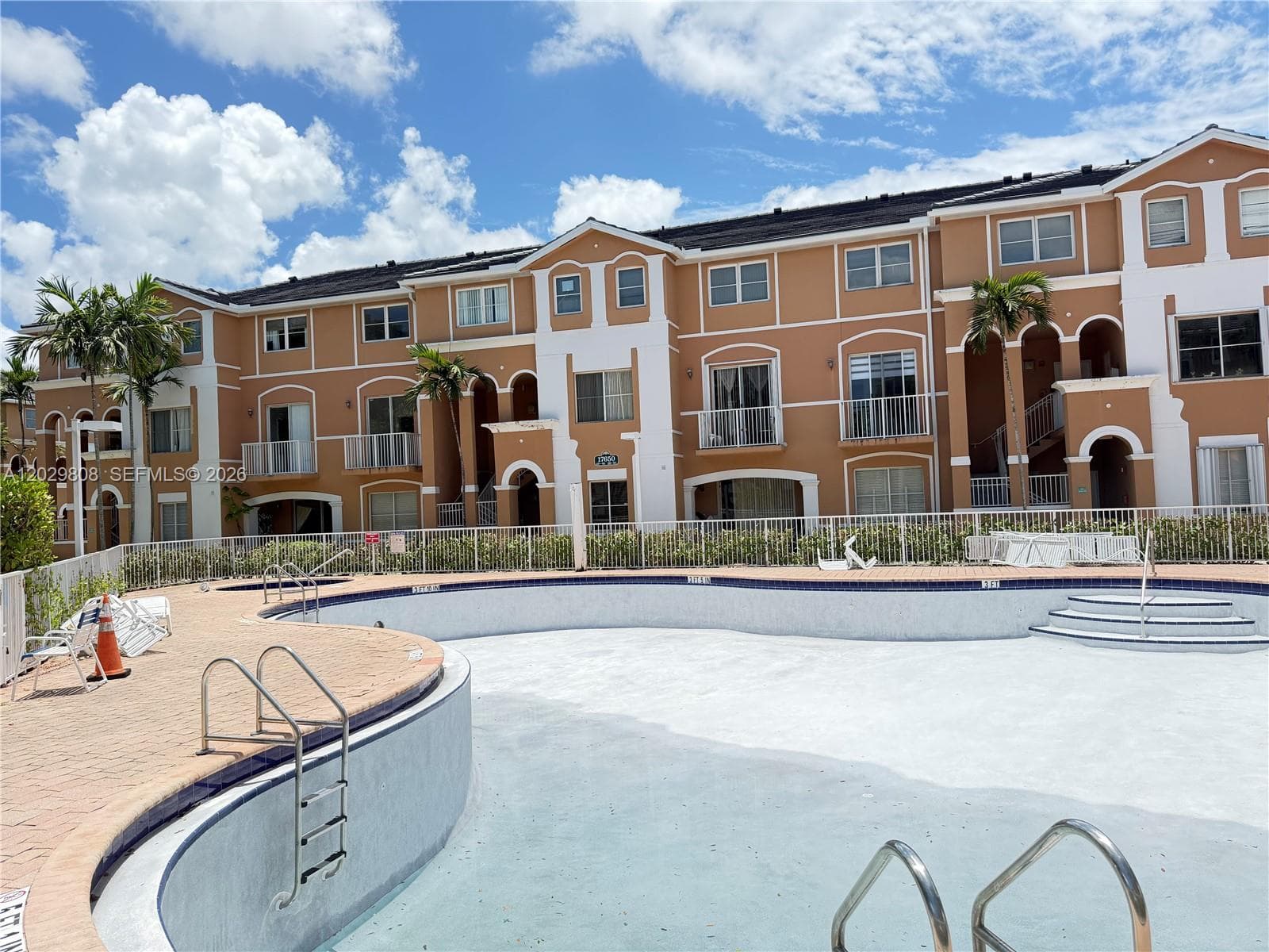 7080 NW 177th St # 13, Hialeah FL 33015 — 17