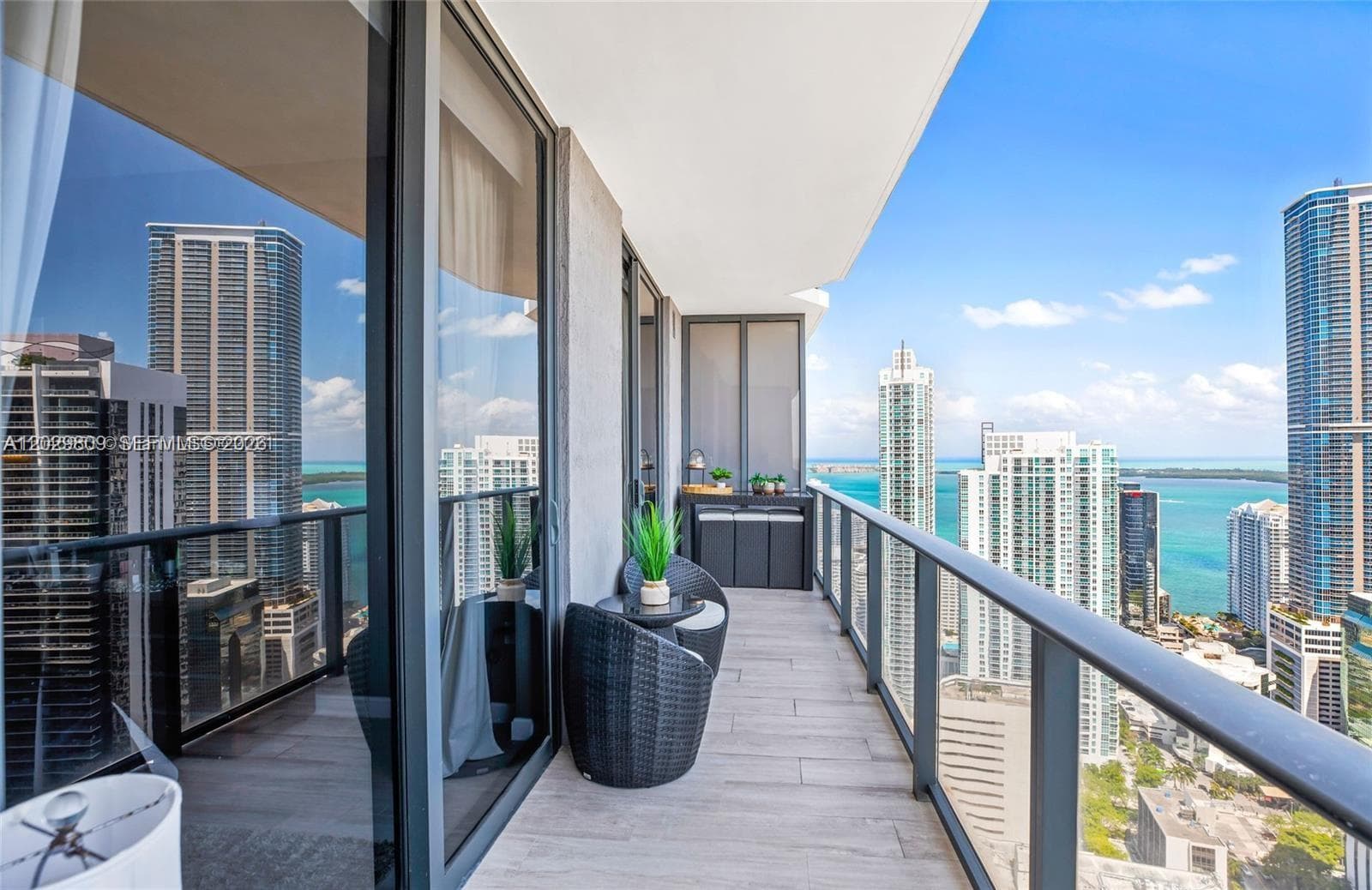 45 SW 9th St # 4204, Miami FL 33130 — 13