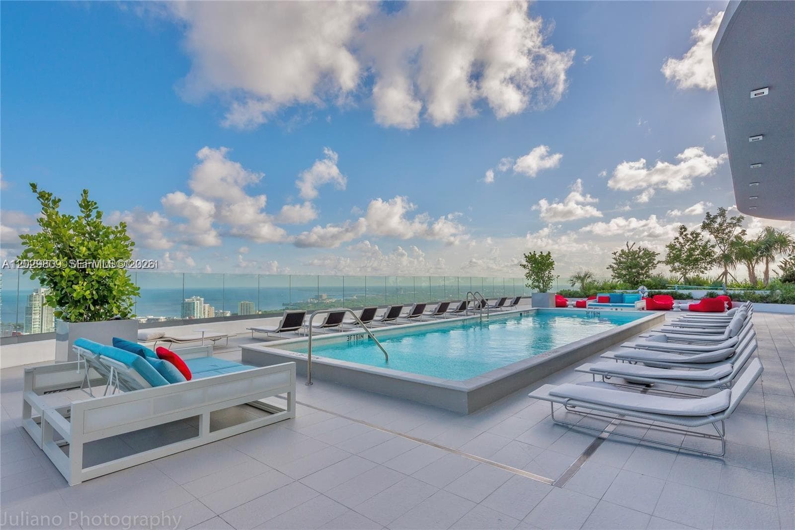 45 SW 9th St # 4204, Miami FL 33130 — 21