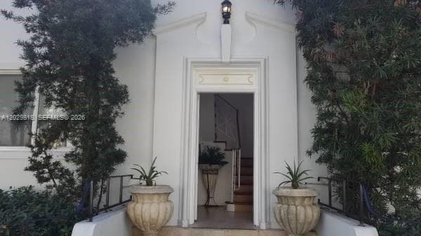 3921 N Meridian Ave # 3C, Miami Beach FL 33140 — 6
