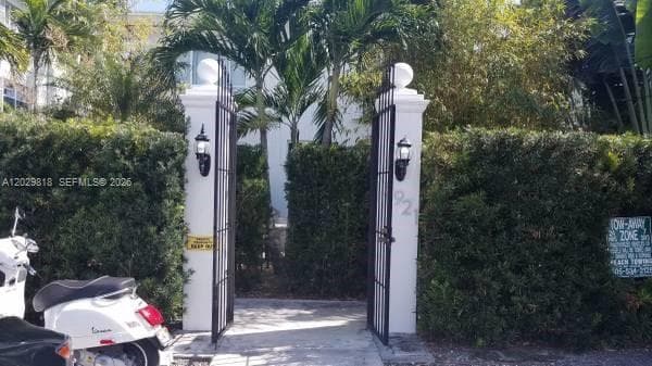 3921 N Meridian Ave # 3C, Miami Beach FL 33140 — 7