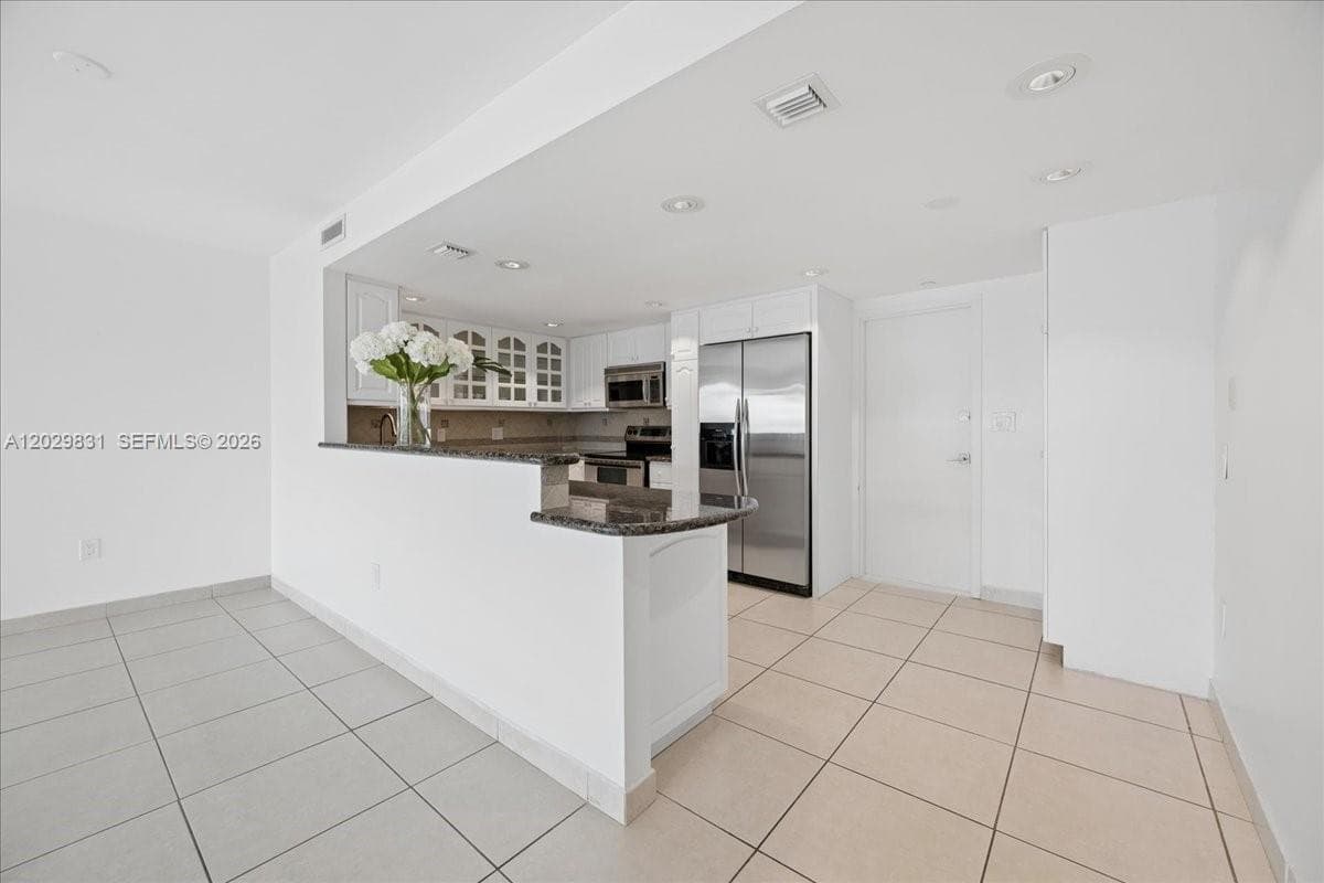 199 Ocean Lane Dr # 911, Key Biscayne FL 33149 — 10