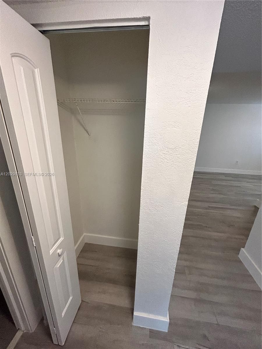 5960 W 25th Ct # 102, Hialeah FL 33016 — 20