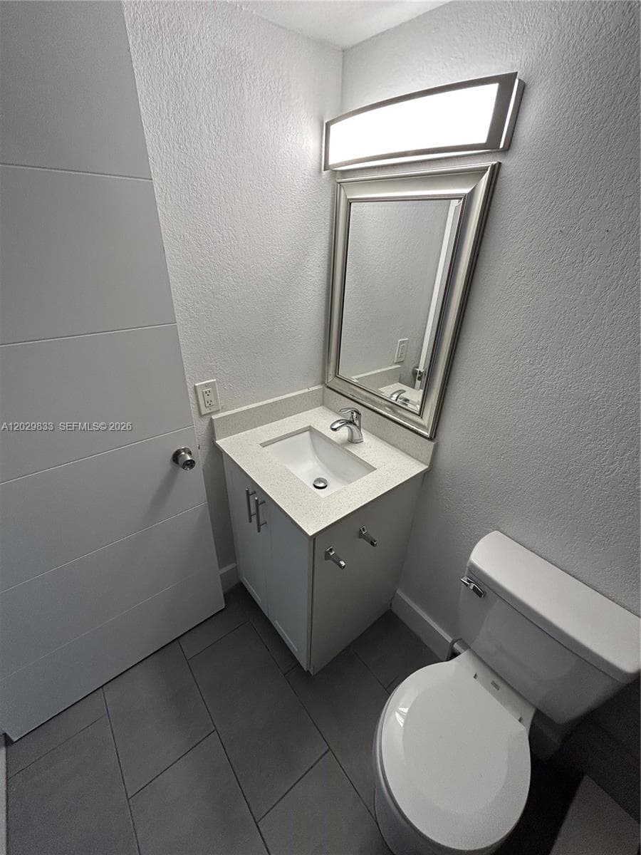 5960 W 25th Ct # 102, Hialeah FL 33016 — 19