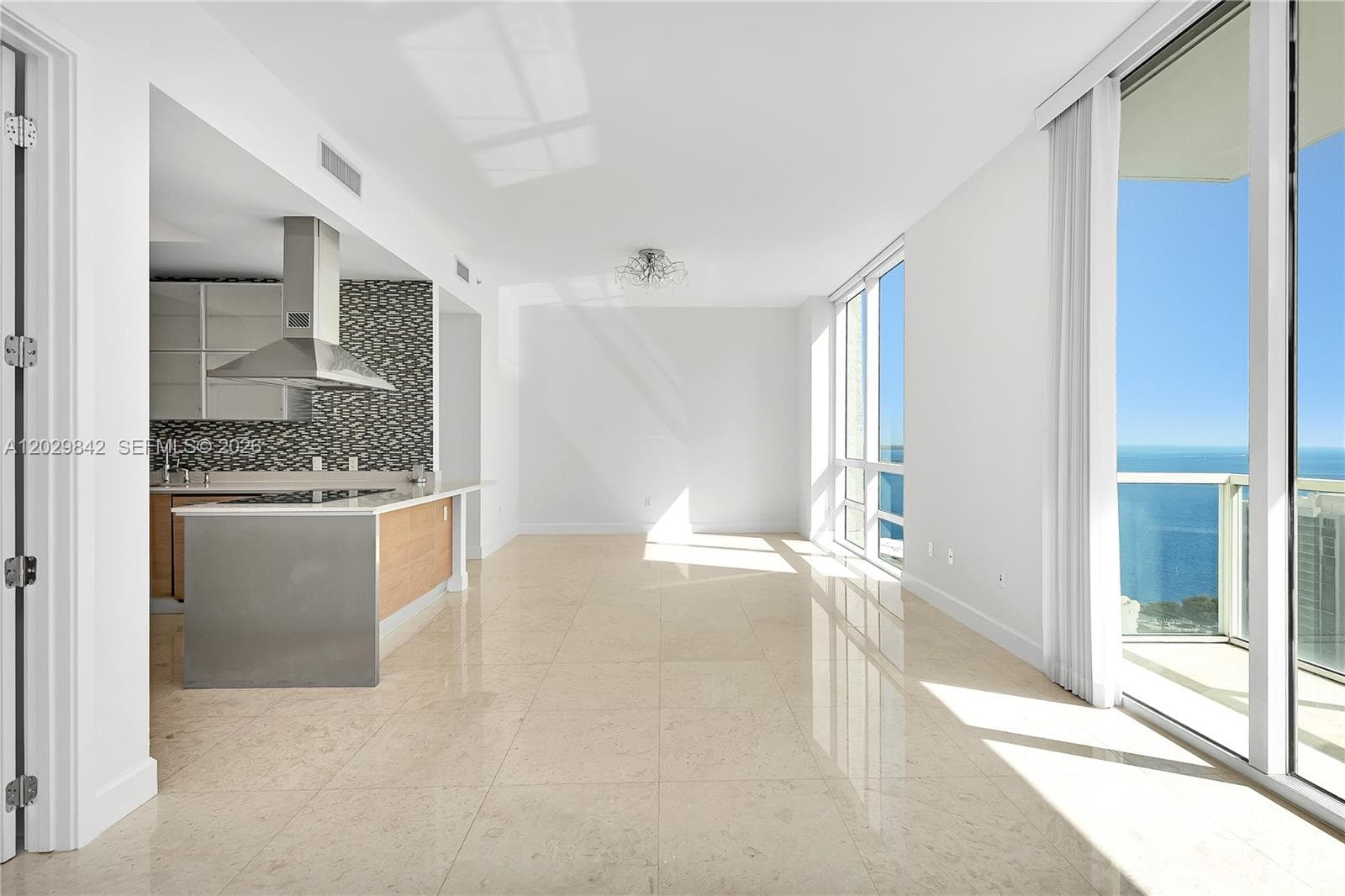 218 SE 14th St, Miami FL 33131 — 26