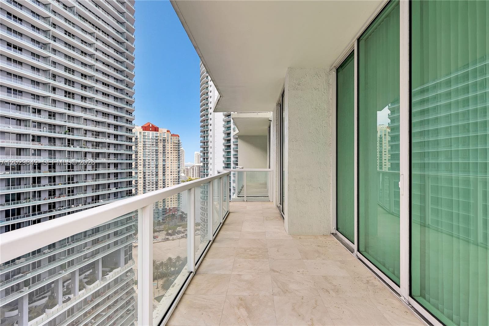 218 SE 14th St, Miami FL 33131 — 7