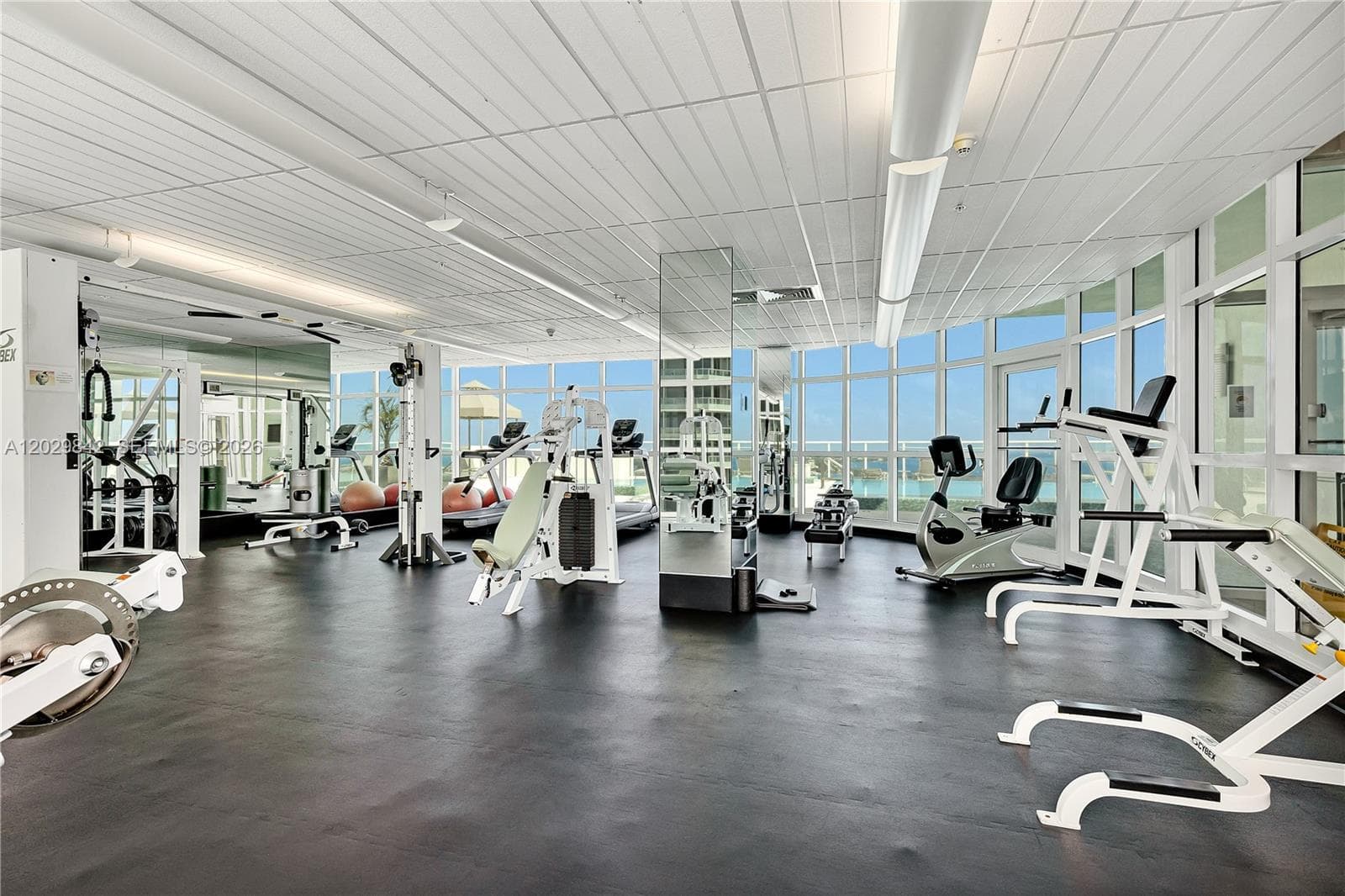 218 SE 14th St, Miami FL 33131 — 28