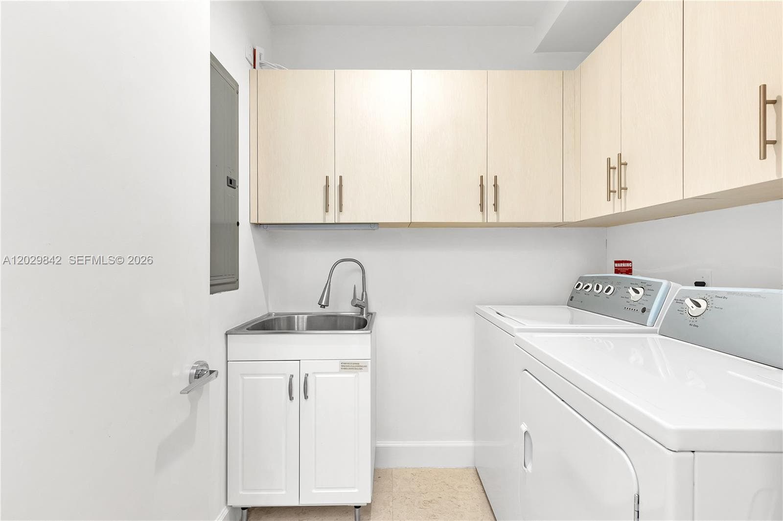 218 SE 14th St, Miami FL 33131 — 15