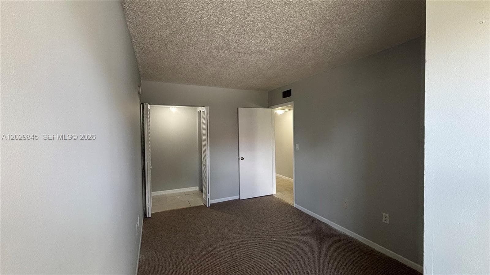 10303 NW 9th St Cir # 16, Miami FL 33172 — 17