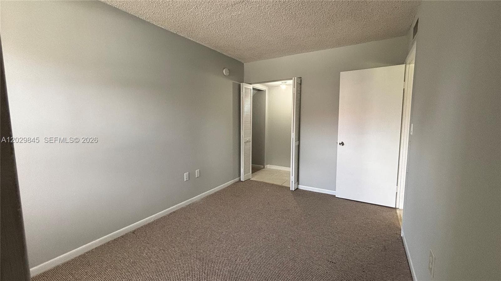 10303 NW 9th St Cir # 16, Miami FL 33172 — 16