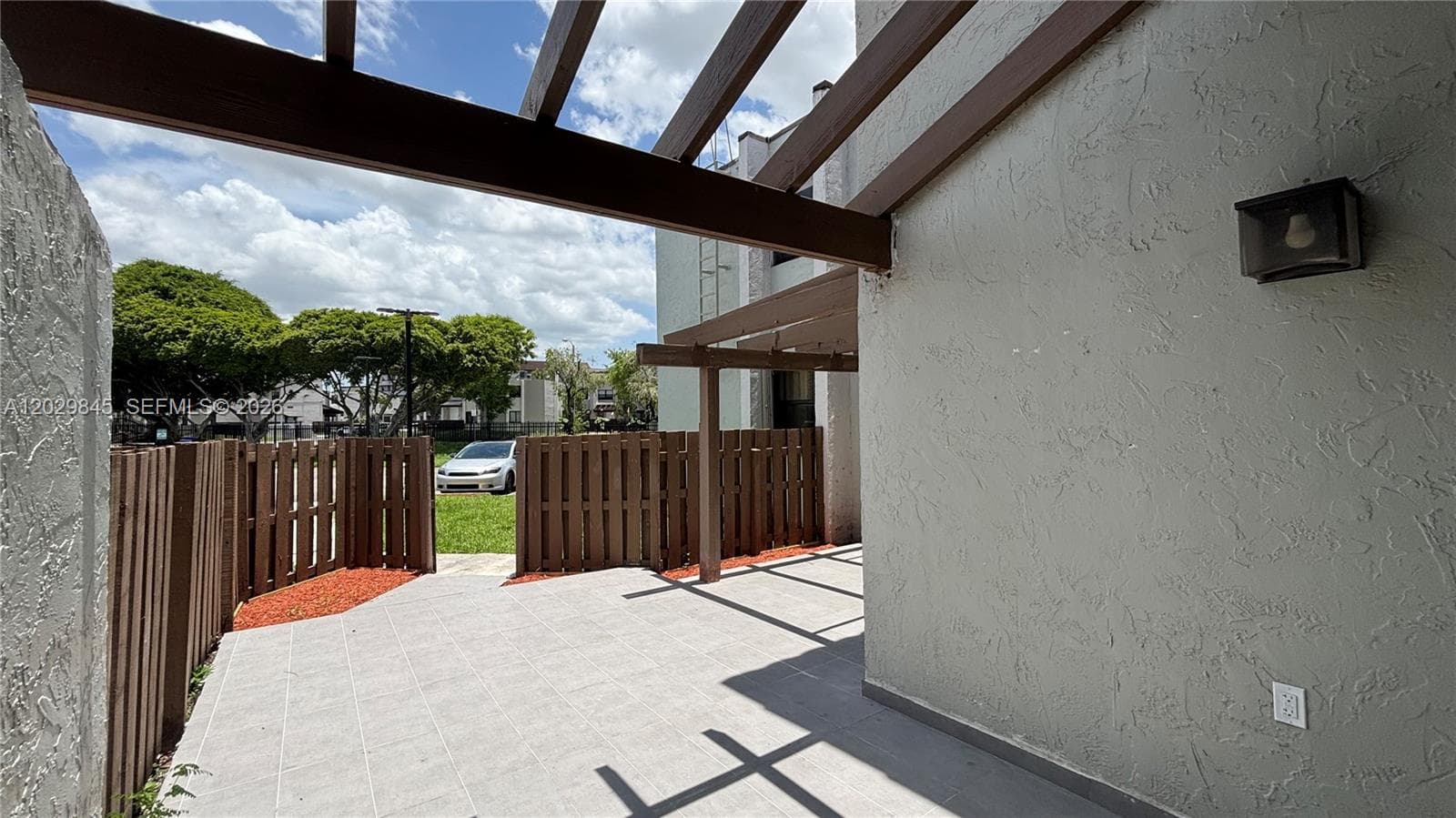 10303 NW 9th St Cir # 16, Miami FL 33172 — 3