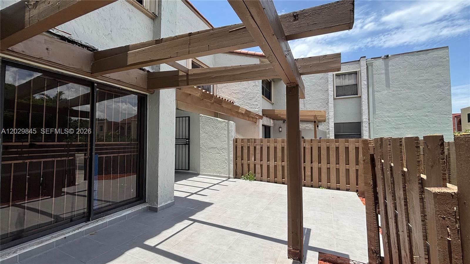 10303 NW 9th St Cir # 16, Miami FL 33172 — 5