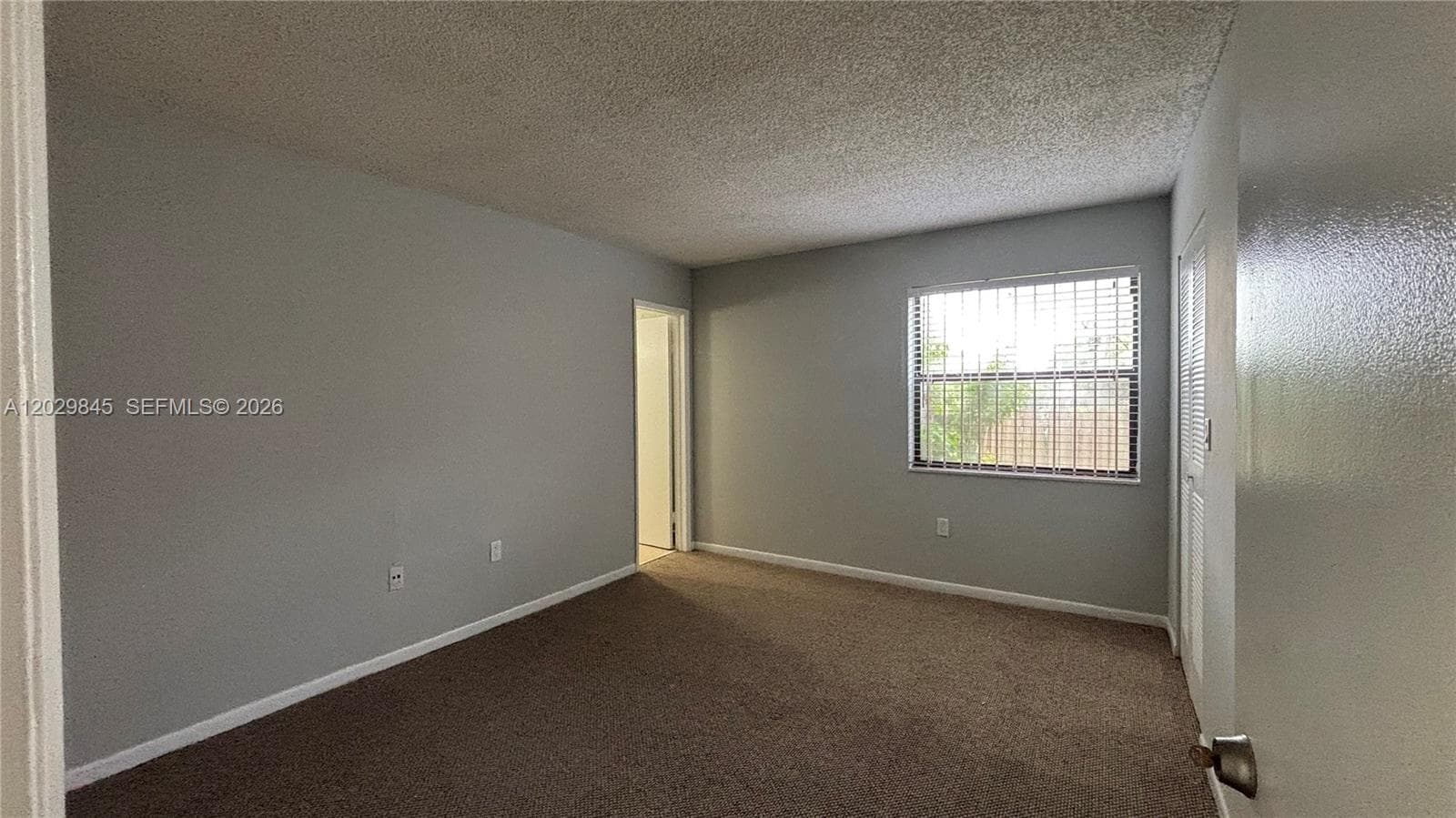 10303 NW 9th St Cir # 16, Miami FL 33172 — 20