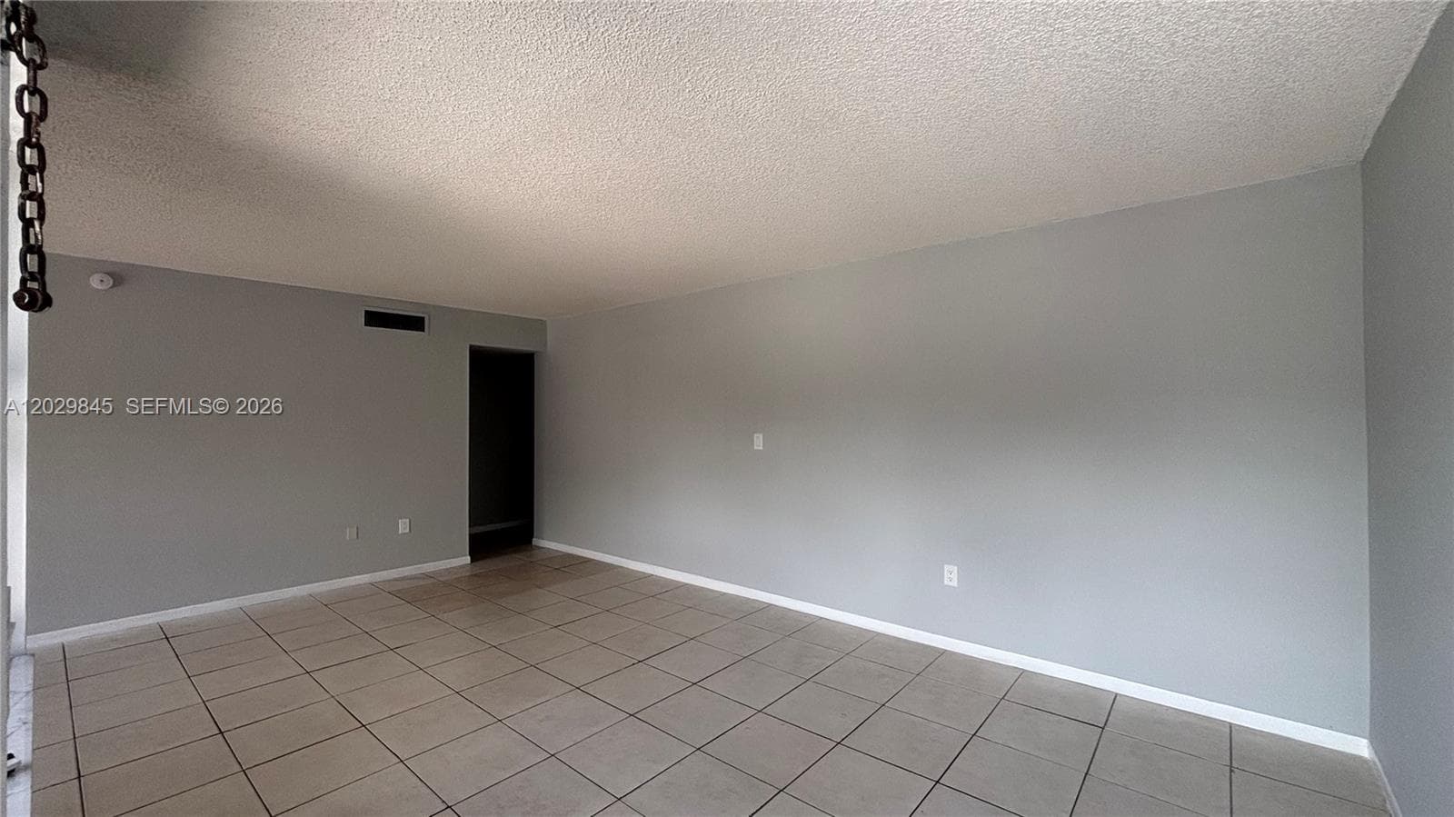 10303 NW 9th St Cir # 16, Miami FL 33172 — 11