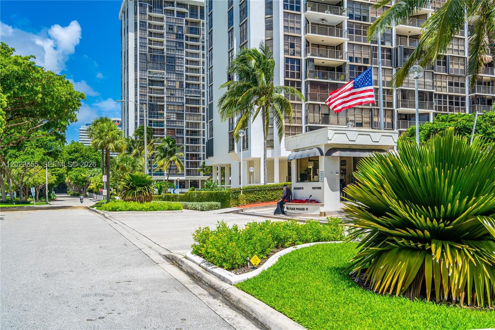1925 Brickell Ave # D610, Miami FL 33129 — 24