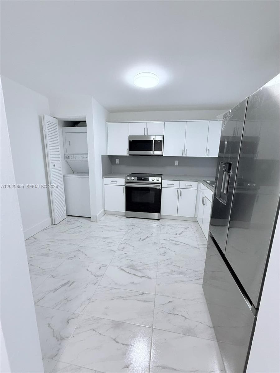 1925 Brickell Ave # D610, Miami FL 33129 — 4