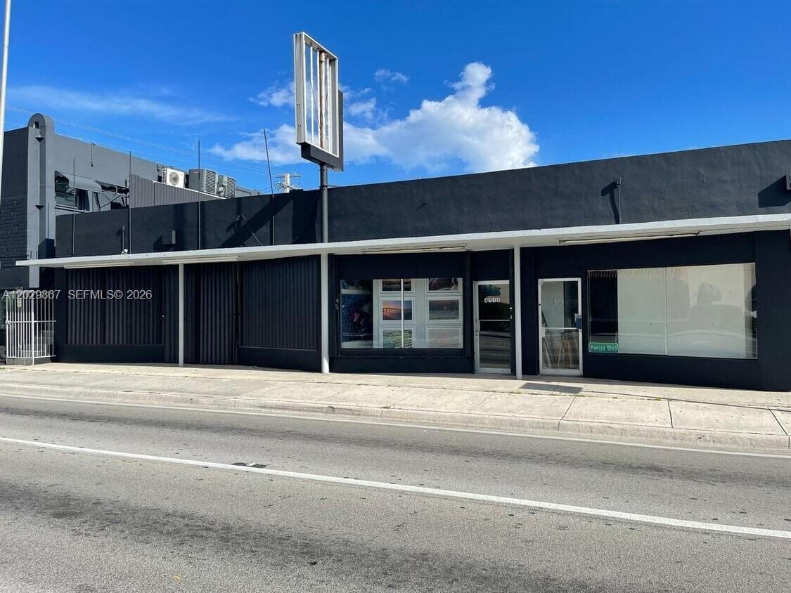 Miami, FL — 6