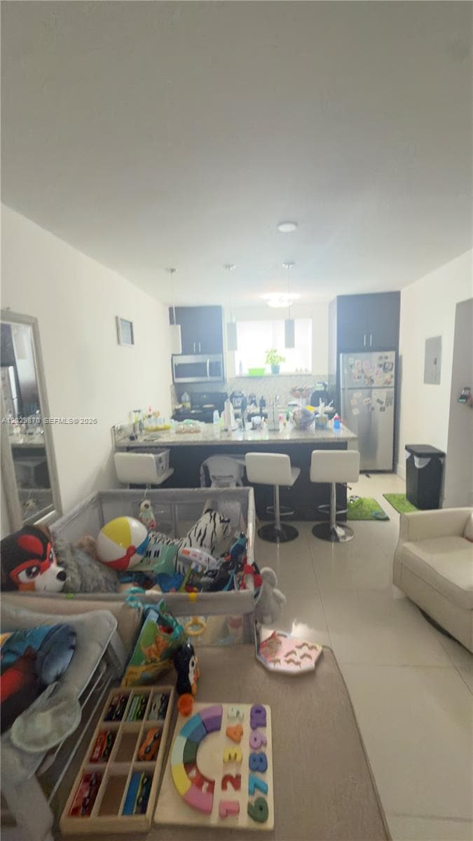 1025 SW 7th Ave # 6, Miami FL 33130 — 6