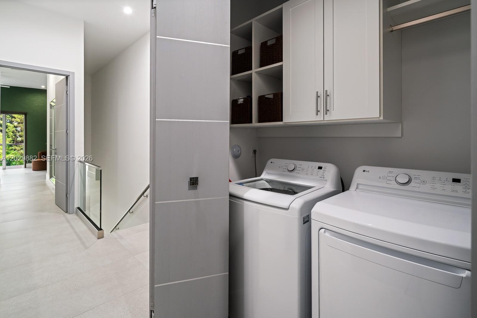 3073 Carter St, Miami FL 33133 — 15