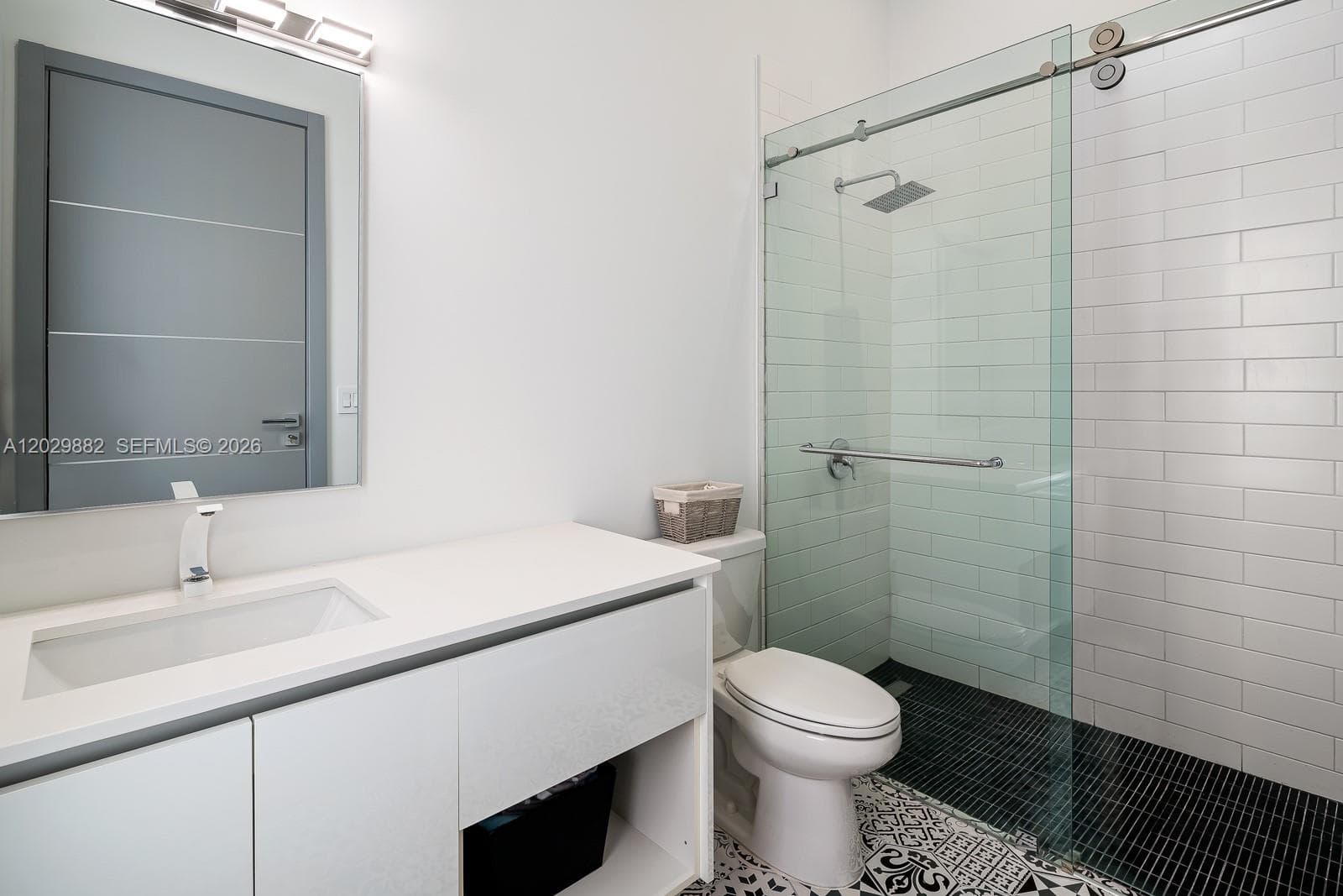 3073 Carter St, Miami FL 33133 — 19