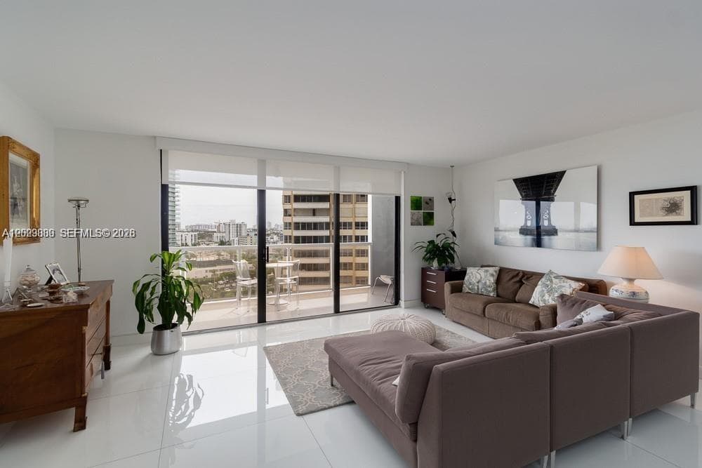 9 Island Ave # 1111, Miami Beach FL 33139 — 2