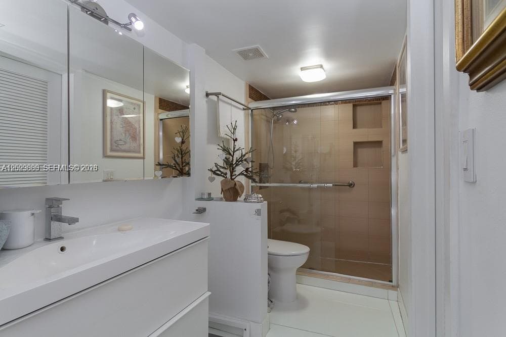 9 Island Ave # 1111, Miami Beach FL 33139 — 11