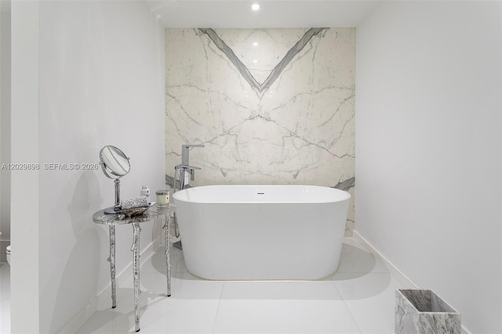 2122 Fisher Island Dr # 2122, Miami Beach FL 33109 — 25