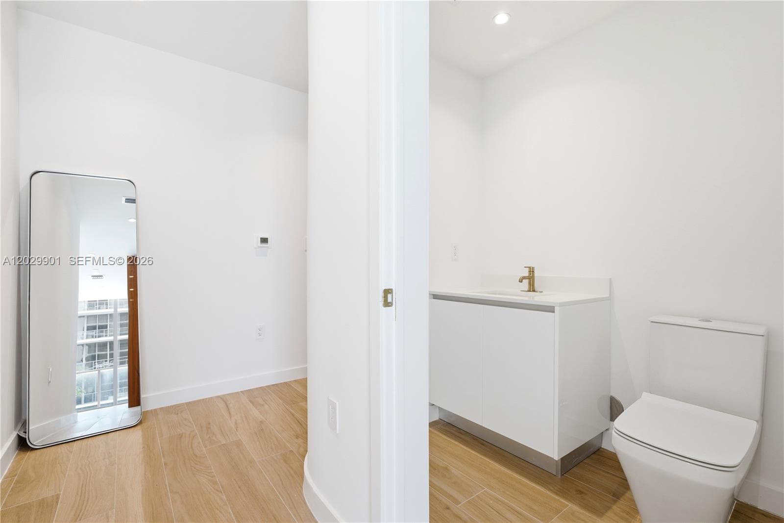 2678 Tigertail Ave # 911, Miami FL 33133 — 13